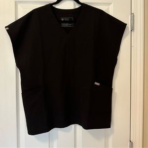 FIGS Black Estrella Oversized Scrub Top Size S